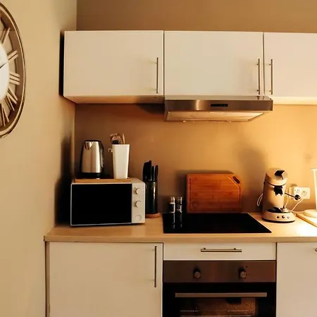 La Graineterie- Polleur - Rdc - 8 P. Apartment *